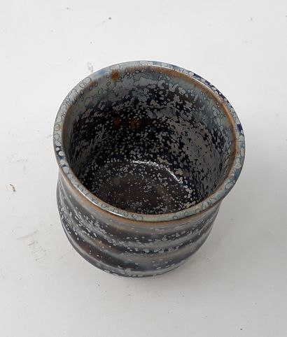  VOELKEL Patrice 
Stoneware goblet with blue/brown glaze, n°354 under heel 
Diam:...