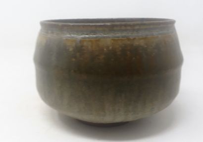  CHOLLET Jean-Pierre 
Stoneware bowl with grey and yellow glaze, stamped in hollow...