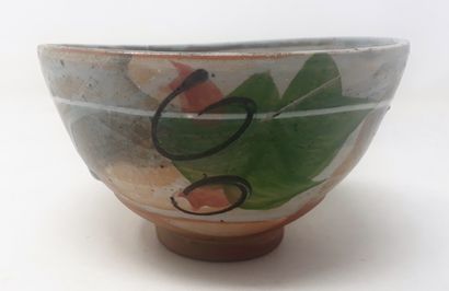 null PIAUD Sylvie

Stoneware bowl with vegetal decoration, signed in hollow and n°26...