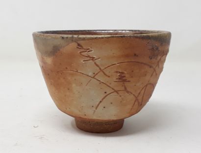 GEOFFROY Pascal

Stoneware bowl with incised...