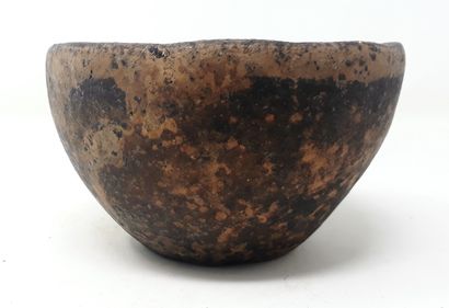 null BELESTA

Terracotta bowl, stamped in hollow and n°383 under heel

Diameter:...
