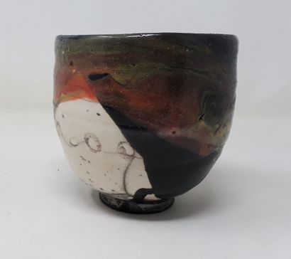 null BOURCEREAU Christian

Stoneware bowl of raku type with green, red and black...