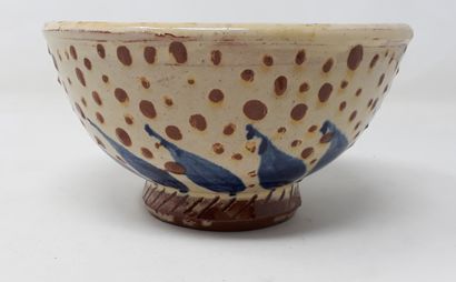 null BOUTHINON Danielle and Pierre

Earthenware bowl decorated with brown peas and...