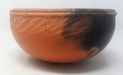 null MILLET Delphine

Terracotta bowl with black decoration, mark in hollow, n°231

Diameter:...