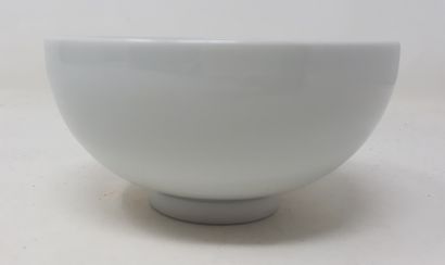  DELANGHE Rudie 
Celadon porcelain bowl, signed and dated 2002 in hollow, n°280 under...