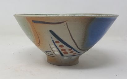 null COSTES Marie

Earthenware cup with polychrome abstract decoration, signed in...