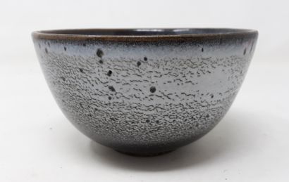 null FAURE Jean-Claude

Stoneware bowl with blue and black glaze, signed in hollow...