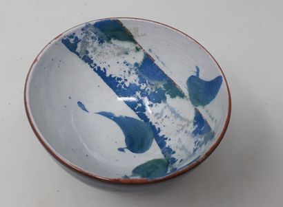  BESSON Jean-Claude 
Ceramic bowl with blue decoration, signed and n°162 under heel...