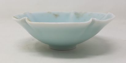 null CHOISY of Kevin

Celadon porcelain flower bowl, stamped in hollow and n°335...