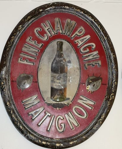 null 
Enamelled, lithographed and embossed oval plate "Fine Champagne Matignon




End...