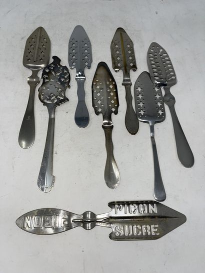 null Fourteen metal absinthe spoons