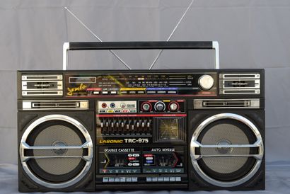 null Boombox/Ghettoblaster, JUMBO, Lasonic TRC - 975

Très bon état

Fonctionne,...