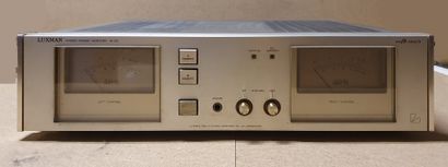 null 
Ensemble LUXMAN comprenant: 

- ampli deux fois 140W , M-02, n°L3701814  

-...