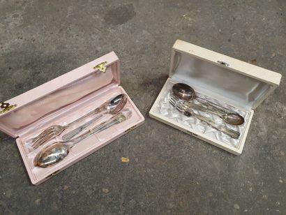 null In two ecrins, metal christening set

Art Deco style

Lot to be taken to our...