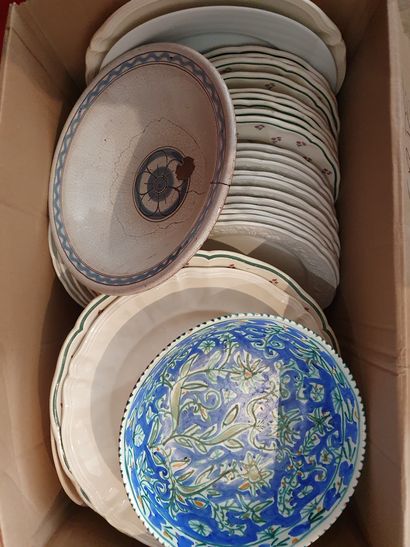 null Lot of dishes including Quimper, black bottom, part of earthenware service with...