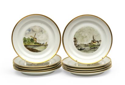 null Part of a porcelain dinner service with painted landscape decoration

Moder...