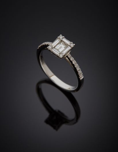 null Rectangular white gold (750‰) ring set with baguette and brilliant-cut diamonds....