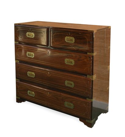 null Two parts chest of drawers in wood and brass fillet opening to five drawers

English...