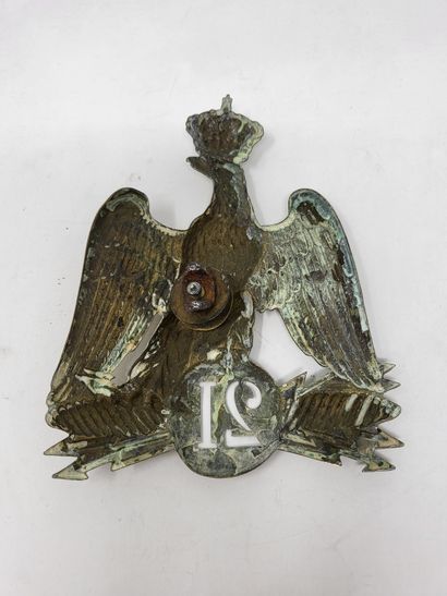null 
SOLD WITH LOT 30

Lot including:




- Brass shako plate, imperial eagle surmounted...