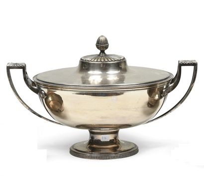 null CHRISTOFLE - Oval soup tureen on a pedestal, silver plated metal decorated with...