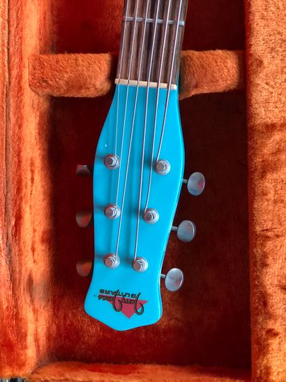 null Guitare, JERRY JOHNS GUITARS turquoise, n° 0720, made in America, équipée de...