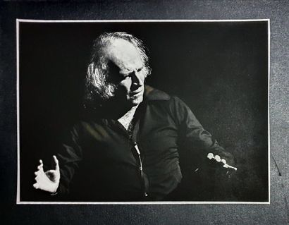null Patrick Ullmann (1942)

Leo Ferré en concert à Liège, 1976

Tirage argentique...