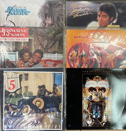 null Six disques 33T - Jackson Family 

dont un laser disque de Dangerous 

VG+ à...