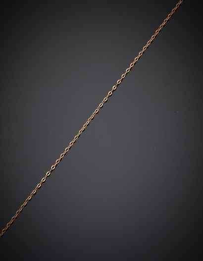 null COLLIER chaînette en or jaune (750‰). Fermoir cassé.
Long : 64 cm. Poids brut...