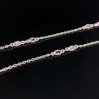 null SAUTOIR in silver (925‰) set with 28 oval amethysts in closed setting. 
Length...