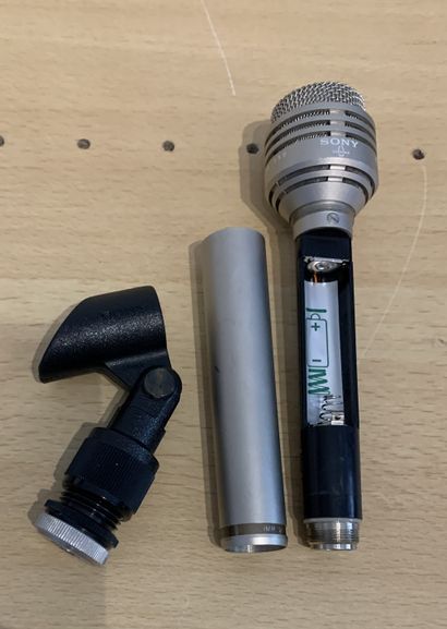 null Condenser microphone/electret, SONY, ECM 250
Good cosmetic condition, untested
Supplied...