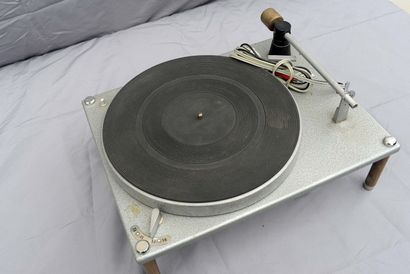 null Vintage vinyl turntable, PIERRE CLEMENT
Very good cosmetic condition, working...