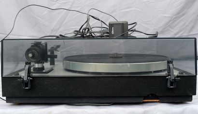 null Turntable, THORENS, TD 166 MKII 2
Very good cosmetic condition, working 
Sold...