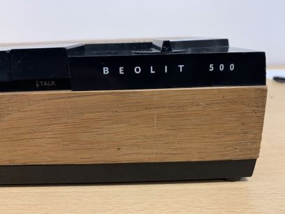 null Battery-operated radio, BANG & OLUFSEN, Beolite 500
Untested 
Sold as is, without...