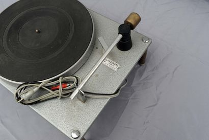 null Vintage vinyl turntable, PIERRE CLEMENT
Very good cosmetic condition, working...