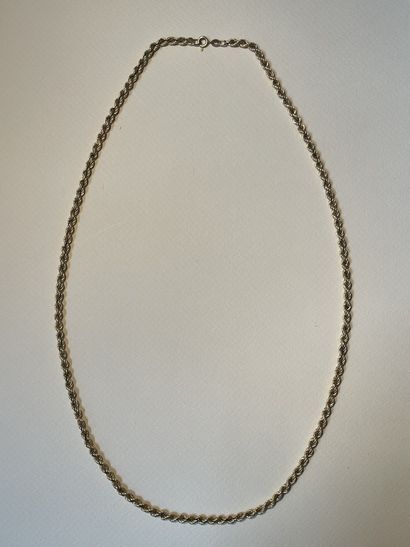 null COLLAR in yellow (750/00) with twisted links.
Weight: 11.80 g