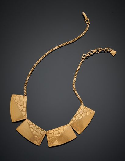 LANVIN, Germany
Metal NECKLACE with chain...