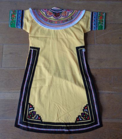 null Woman's dress, China, Yi, yellow canvas, embroidered collar and sleeves. Items...
