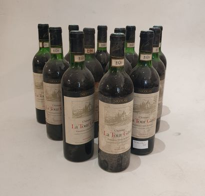 BORDEAUX Twelve (12) bottles - Château La Tour Gayet, 1970, 1er Côtes de Blaye (dirty...