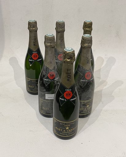CHAMPAGNE Six (6) bottles - Champagne Brut Impérial, 1982, Moët & Chandon