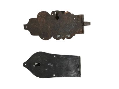 null Two German locks
18th century
11, 2 x 26, 2 cm and 9, 88 x 23, 2 cm
Part of...
