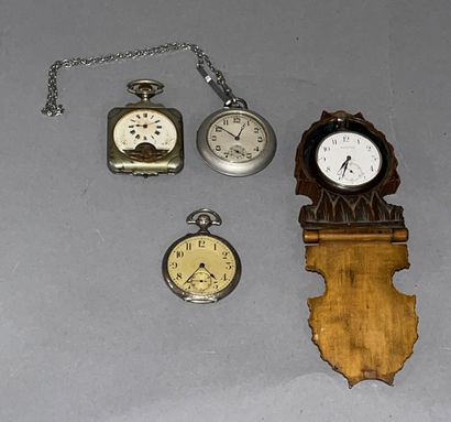 null Quatre montres de gousset en métal, dont une, Lip, dans un etui en bois, marqué...