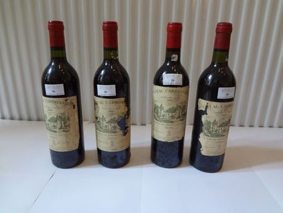 4 bouteilles de Château Carbonieux, 1981,...