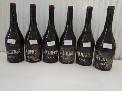 null 6 bouteilles de Côtes de Provence rouge, NM, Domaine Malherbes, étiquettes tâchées...