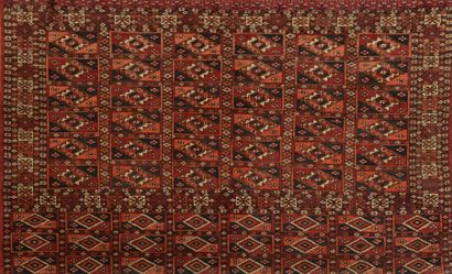 null Bukhara, Tapis à fond rouge et décor géometrique, 70 x 116 cm