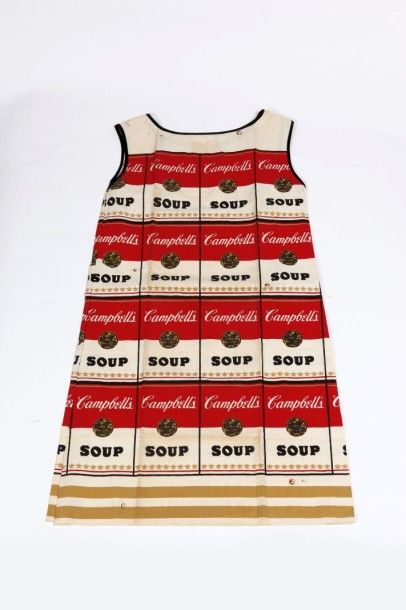 null ANDY WARHOL (d'après) (1928-1987)

"The Souper Dress"

impression sur robe en...