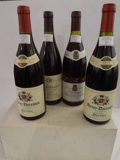 null Lot de quatre bouteilles:

- 1 bouteille, Haute Côte de Beaune, cuvée le Vignot,...