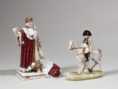 null DEUX SUJETS en porcelaine polychrome 

"Napoléon en tenue de sacre"et "Napoléon...