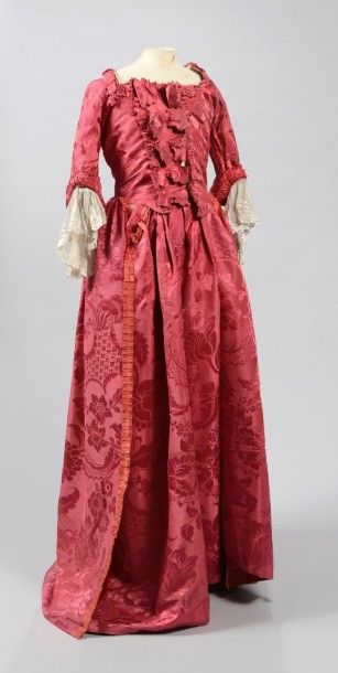null Robe de mariage, à la française, époque Louis XV, manteau de robe à plis Watteau,...