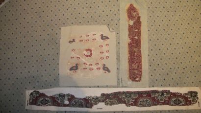 null Trois fragments de tapisseries coptes, Egypte, Antinoe, V-Ixème siècle, fond...