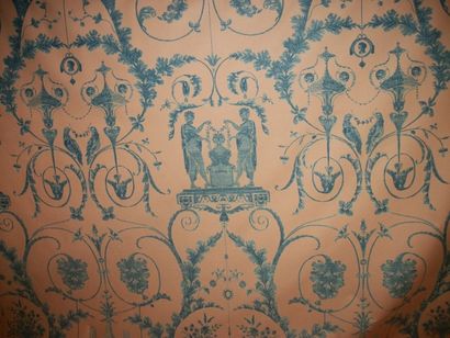 null Percale en coton imprimé « Toinette », style du XVIIIème siècle, fond rose,...